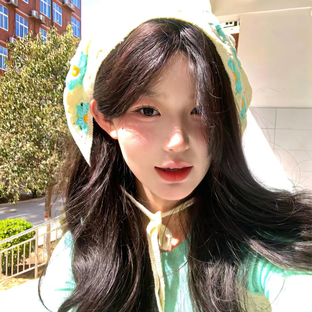 女孩罗塞玛莉